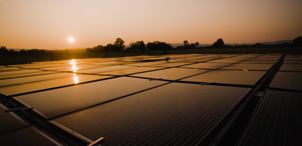 Descripción general La energía convierte la energía solar de 1,5 Transmitidos a la Tierra desde una altitud de 10.000 pies, el siguiente paso es desafiar a los satélites en órbita